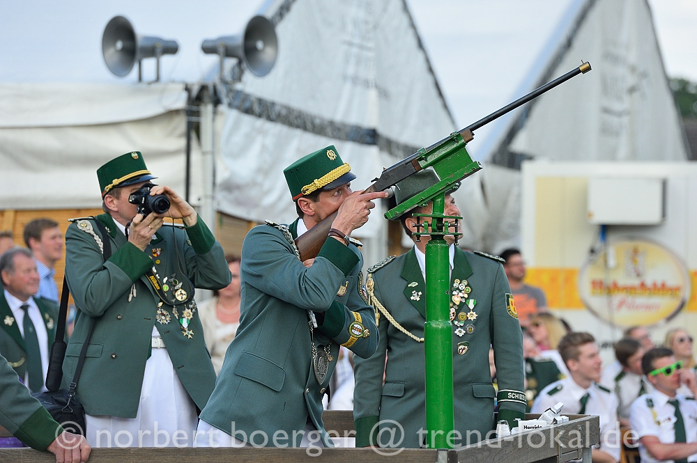 NBO_9909