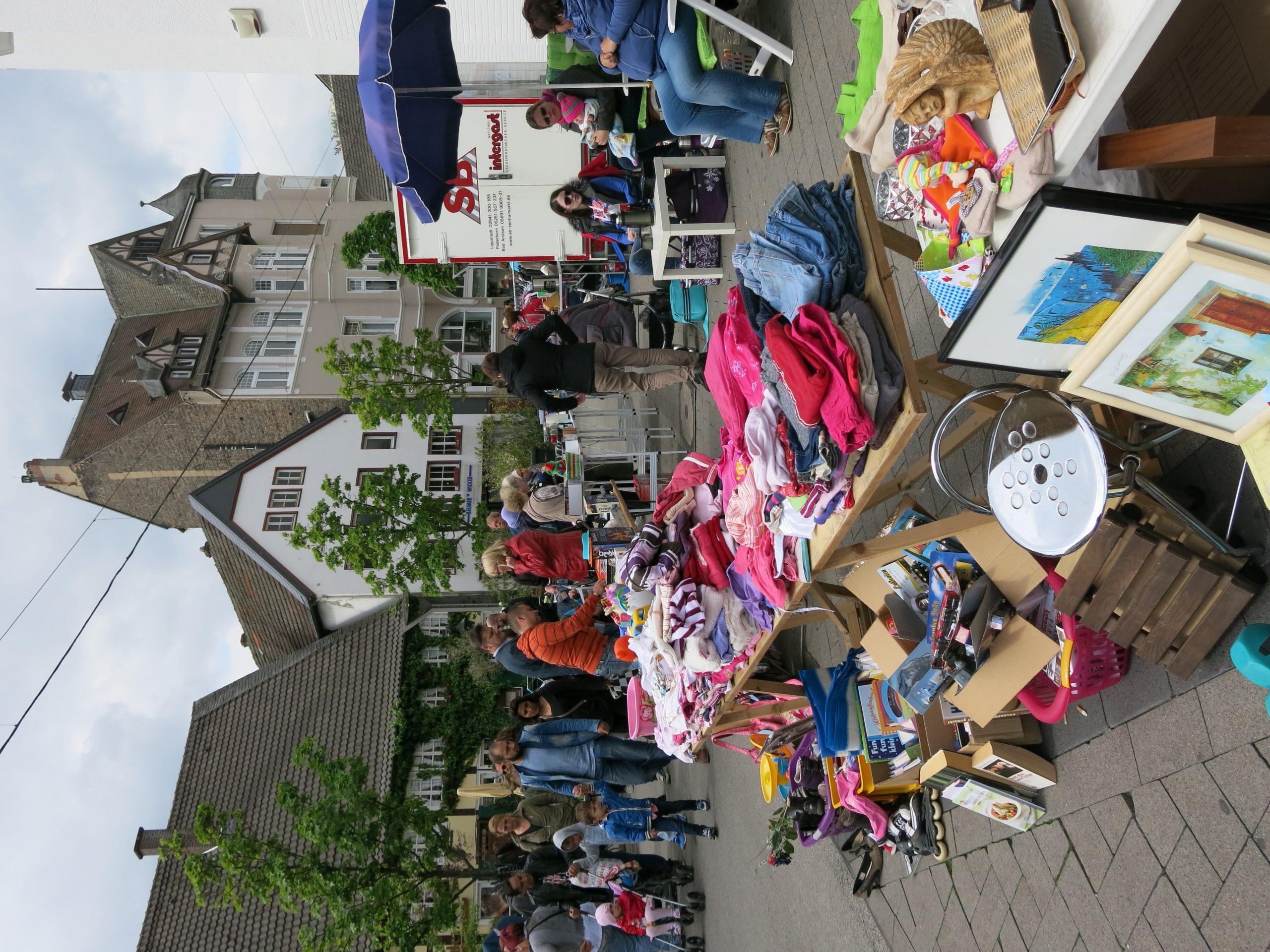 Die beliebten Flohmärkte zum Altstadtfest - Trend Lokalmagazin